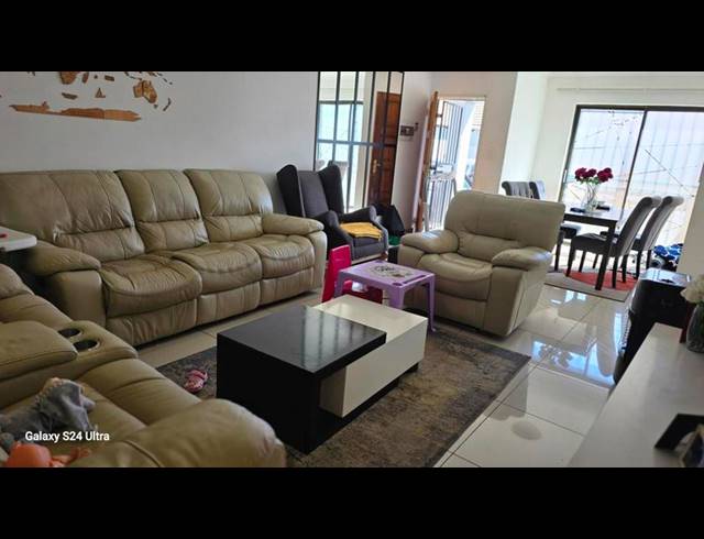 3 BEDROOM TOWNHOUSE FOR SALE IN PARKRAND